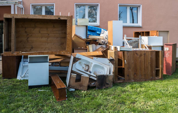 Yard Cleanup Services in Westwood, KS